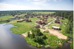 Поселок «Новово» расположен в месте слияния рек Волга и Эра
